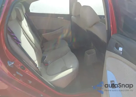 2013 Hyundai Accent Gls z USA, uszkodzony, nr VIN KMHCT4AE5DU305509